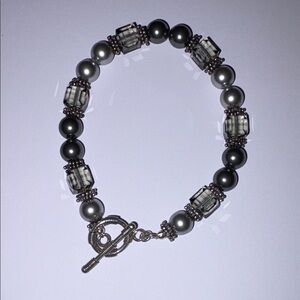 Chic Silver and Black Beaded Bracelet